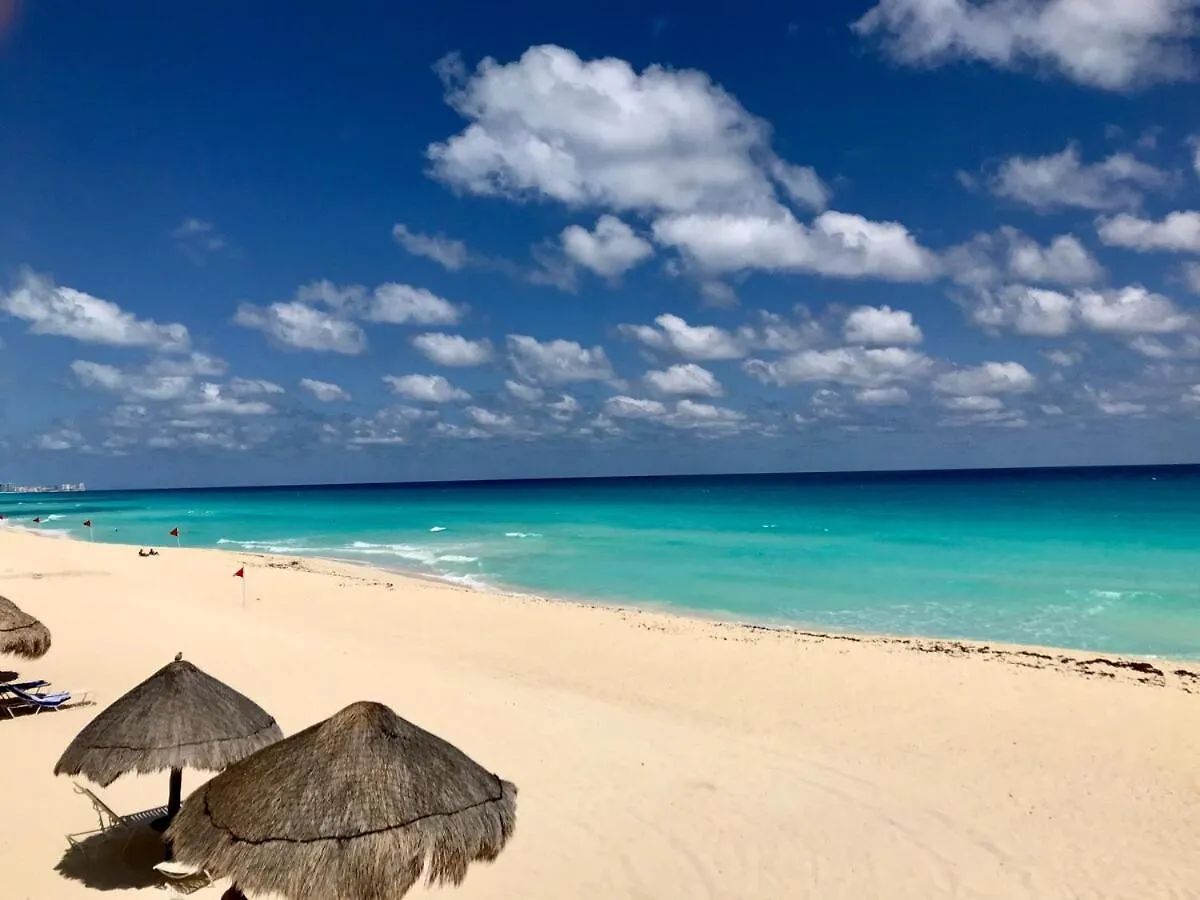 Appartamento Hermoso Apartamento Con Playa En Zona Hotelera Cancún
