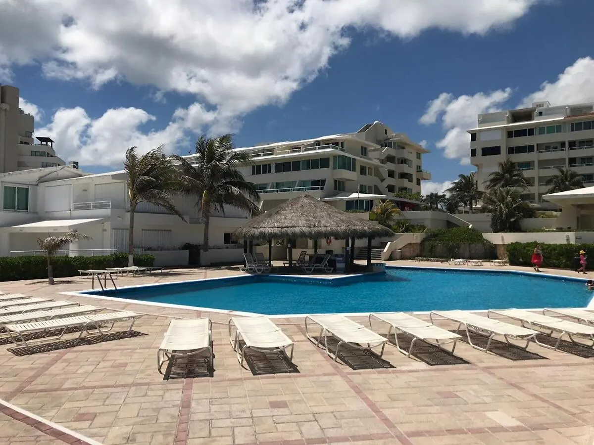 Hermoso Apartamento Con Playa En Zona Hotelera Cancún Messico
