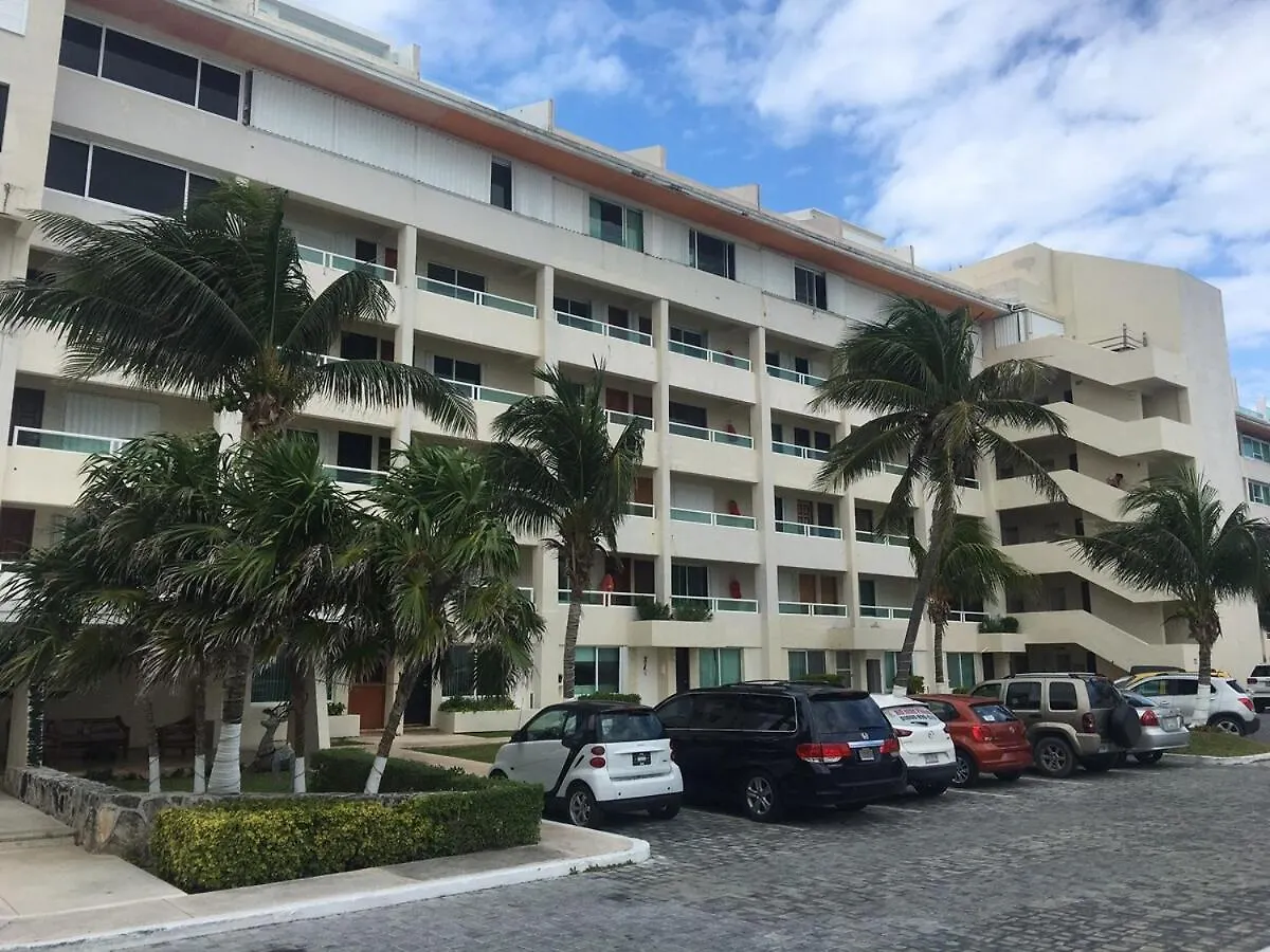 Hermoso Apartamento Con Playa En Zona Hotelera Cancún Appartamento